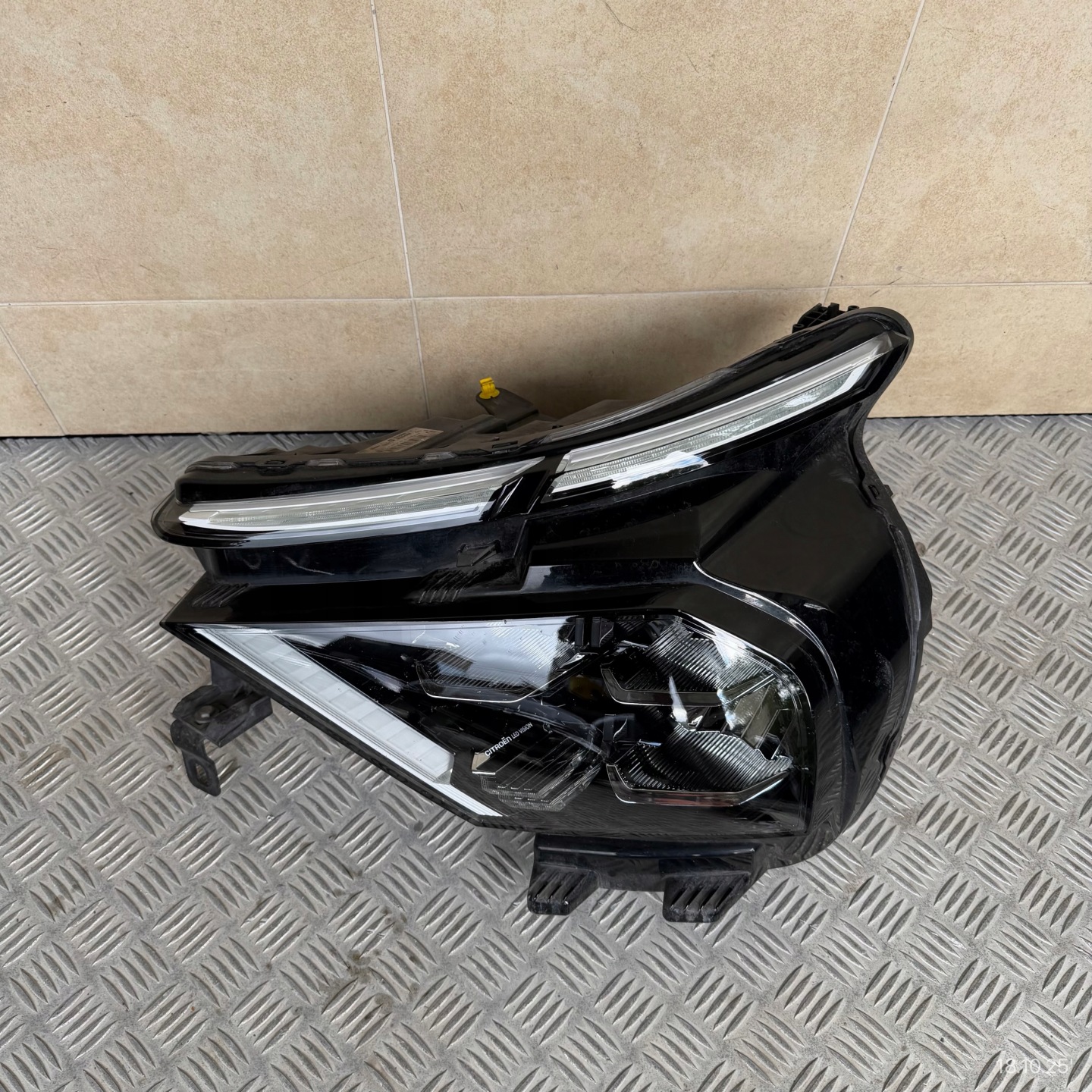 light left right lights front KOMPLET CITROEN C4 III 2021 ROK FULL LED