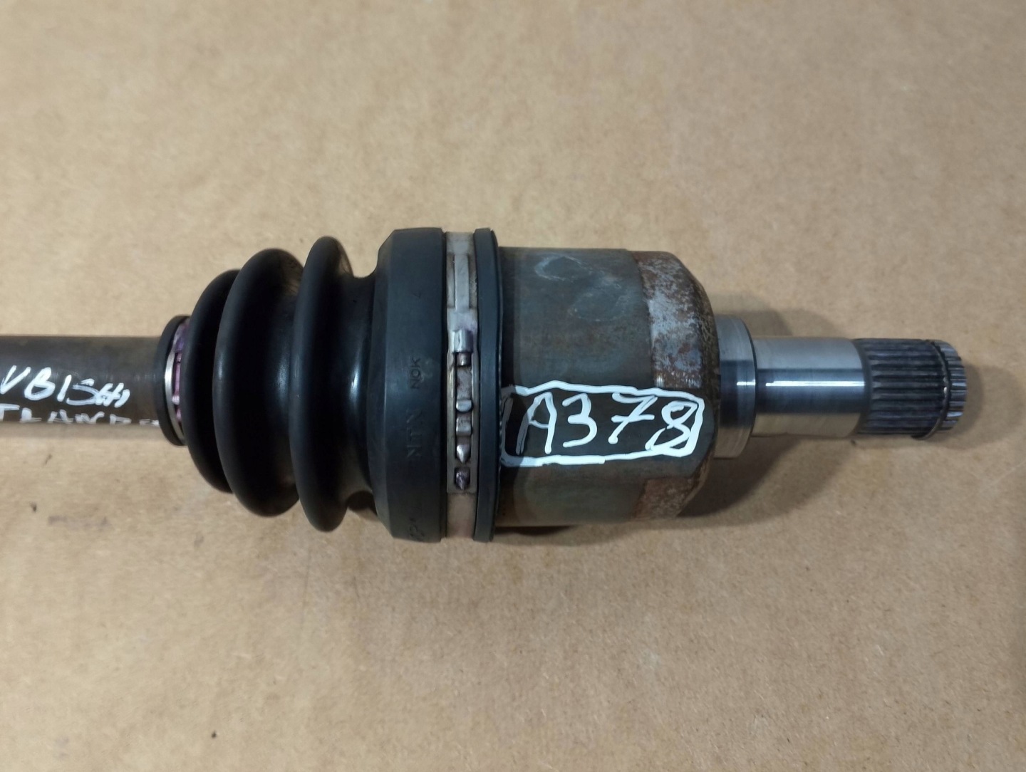 Mitsubishi Outlander III 2,4 H semi-axis front left (A378)