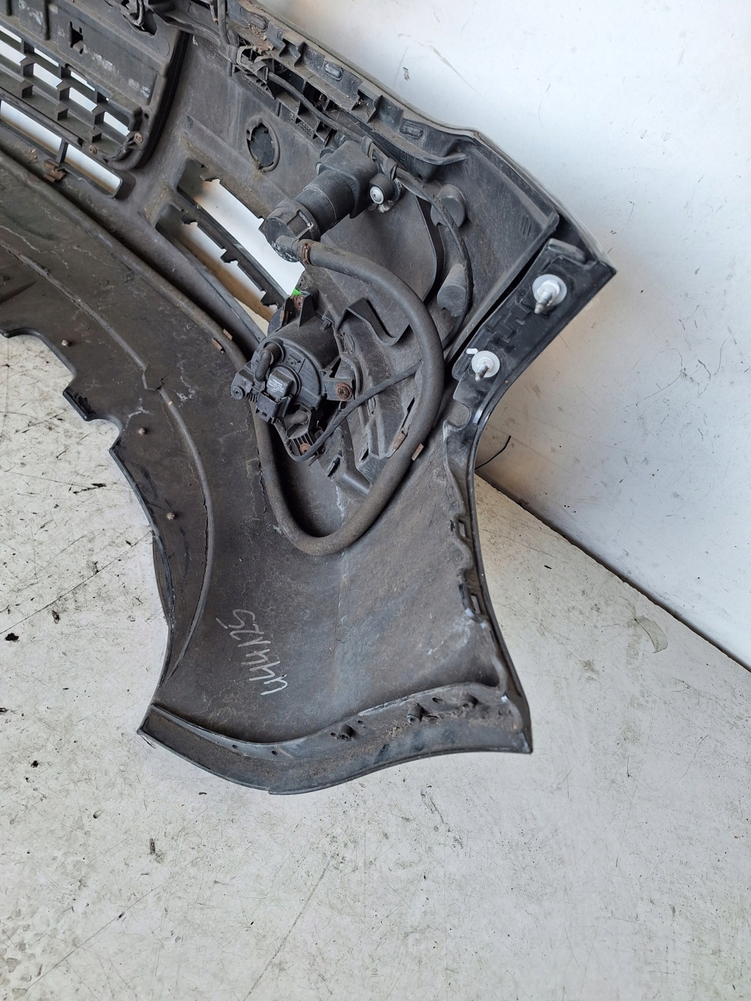 AUDI A4 B7 05-08 bumper + XENON