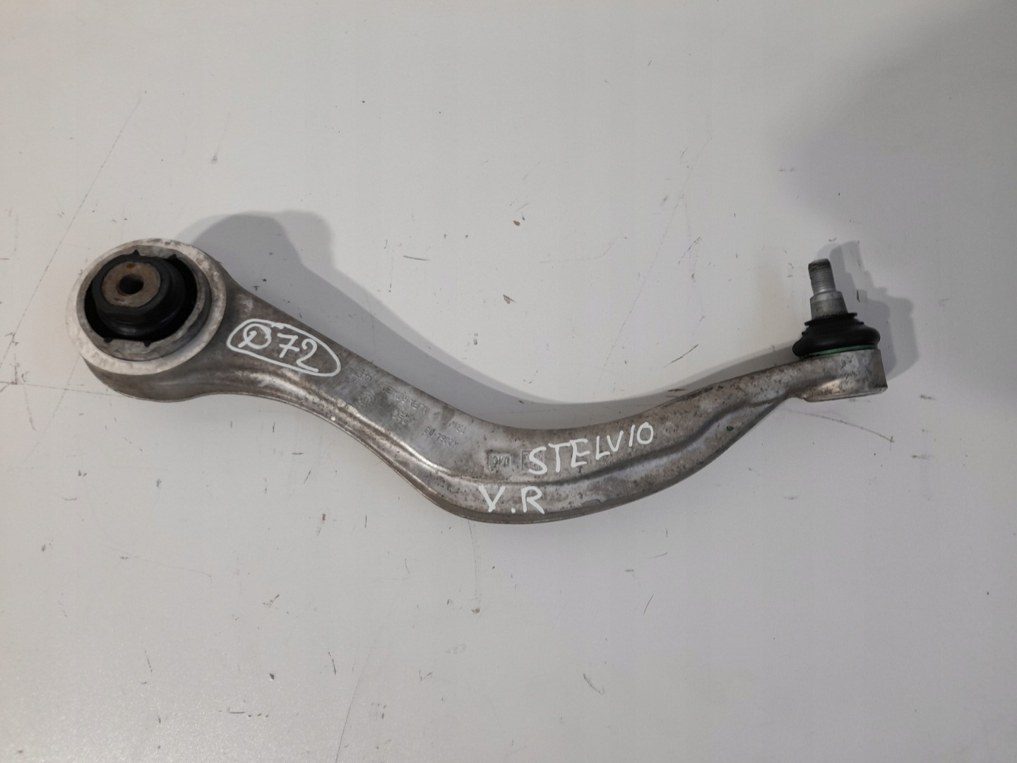 ALFA ROMEO STELVIO arm front right K2054-03 (Q72)