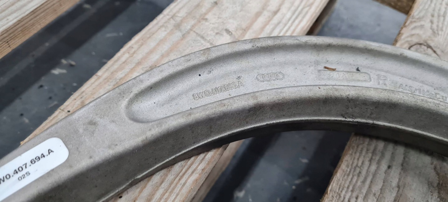 A5 8W S5 arm lower right front 8W0407696B A4 B9 8W S4