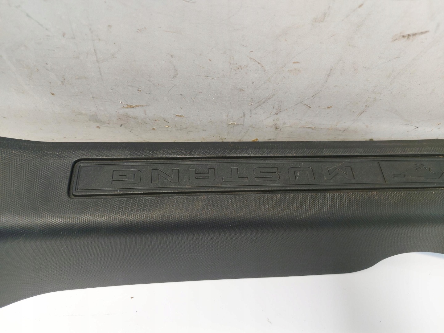 Ford Mustang Mach-E cap of the threshold right