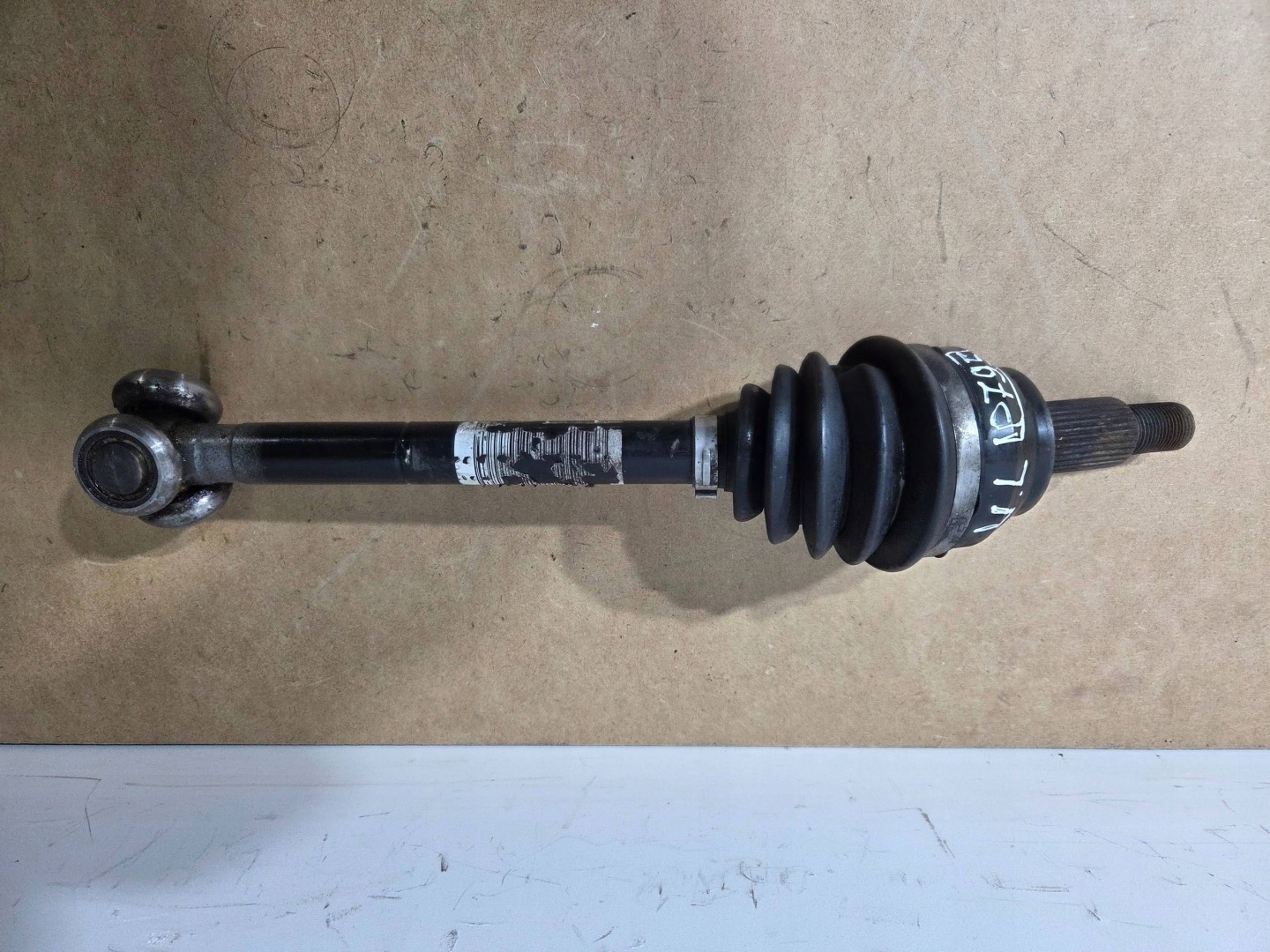 Jaguar E-Pace X540 semi-axis front left (P795)