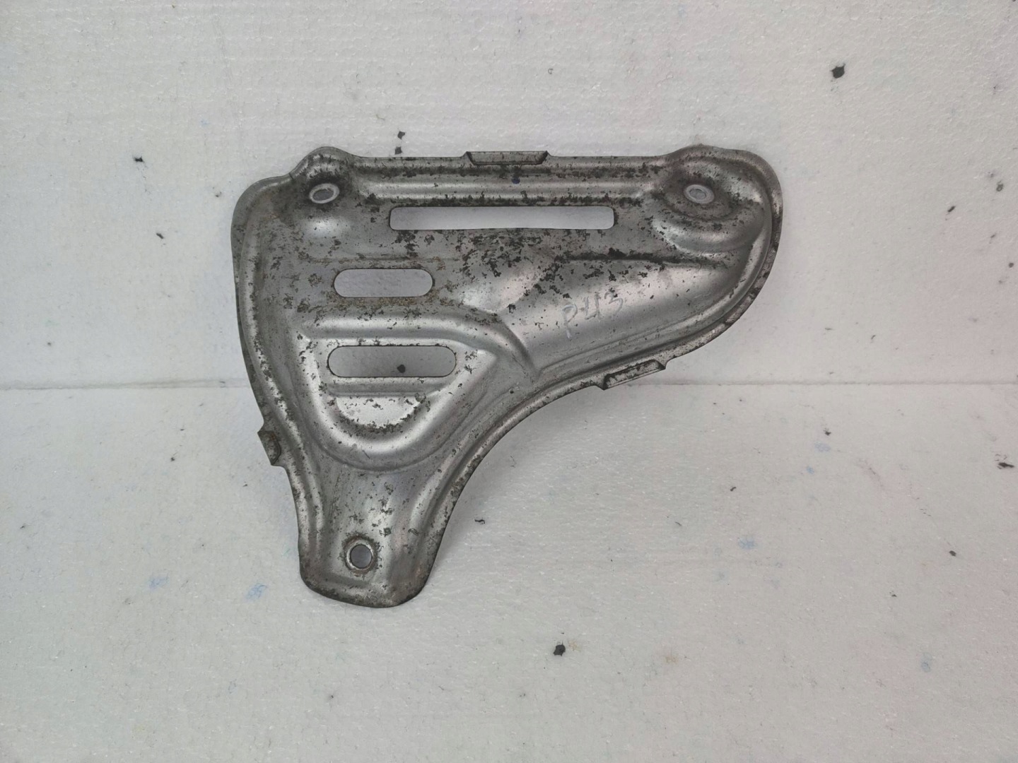 Blende Abdeckung des Abgaskrümmers Toyota Prius Plus 2015
