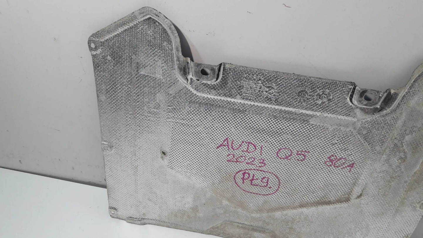 Audi Q5 80A motor cover lower 80A-825-209 / 2023 ROK (PL9)
