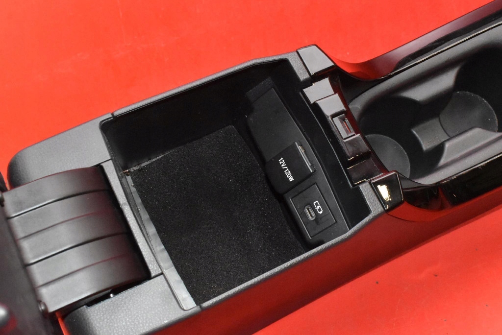 TUNEL central armrest EU TOYOTA COROLLA E21 LIFT 19-21