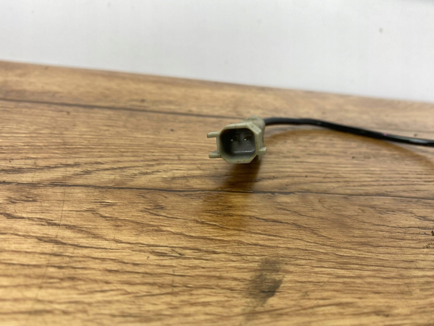 sensor ABS rear part Dodge Challenger 2015