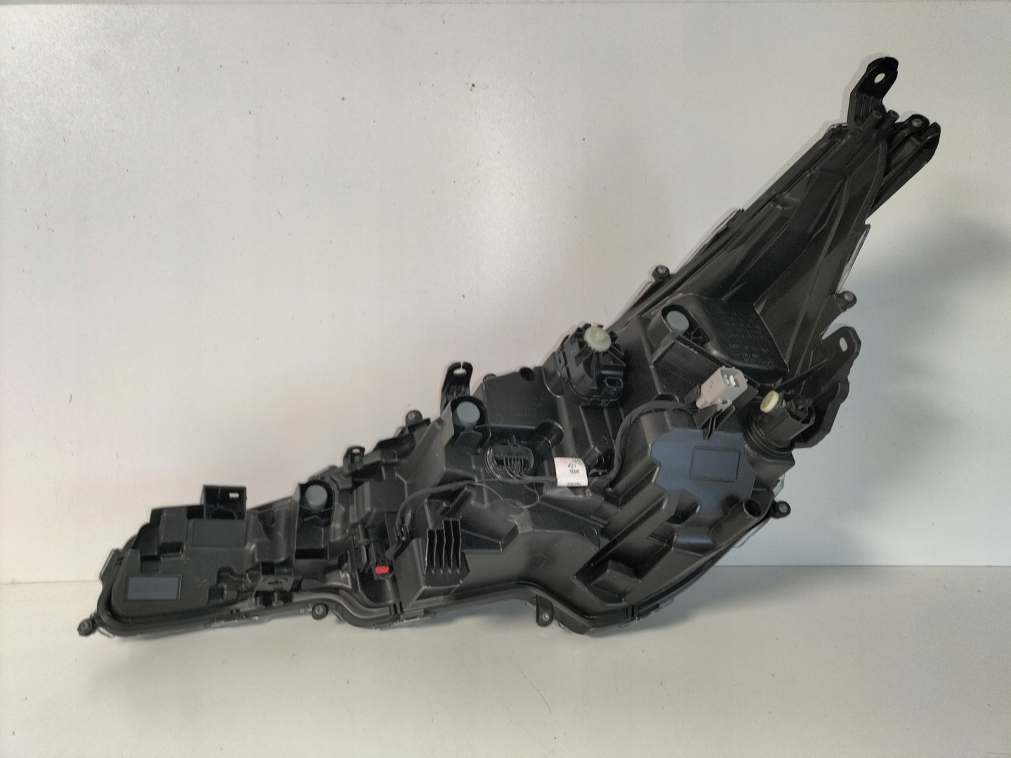 light front reflektor right TOYOTA COROLLA E21 18-22 HB/KOMBI