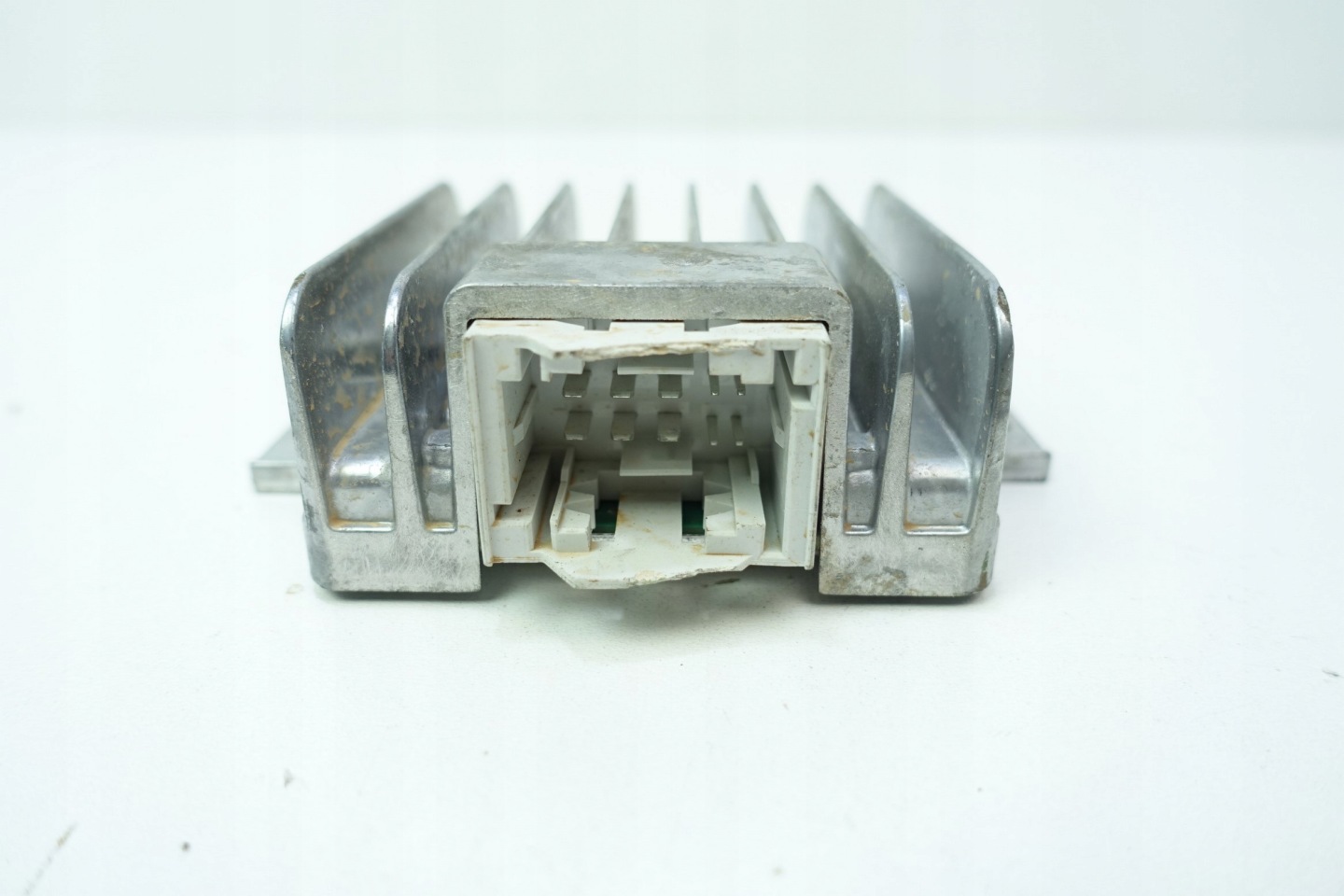 amplifier HARMAN MERCEDES W223 W447 A2439008400