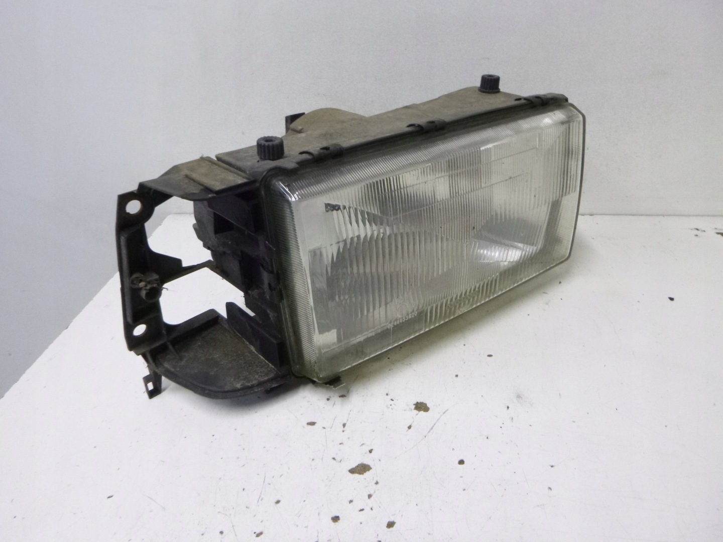light front Volvo 740 95r.