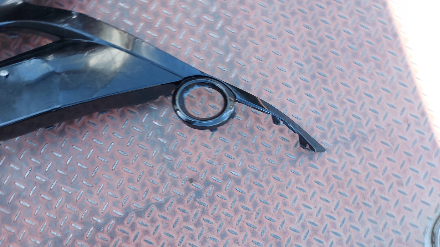 grid of a bumper central lower front front TOYOTA AYGO II 14