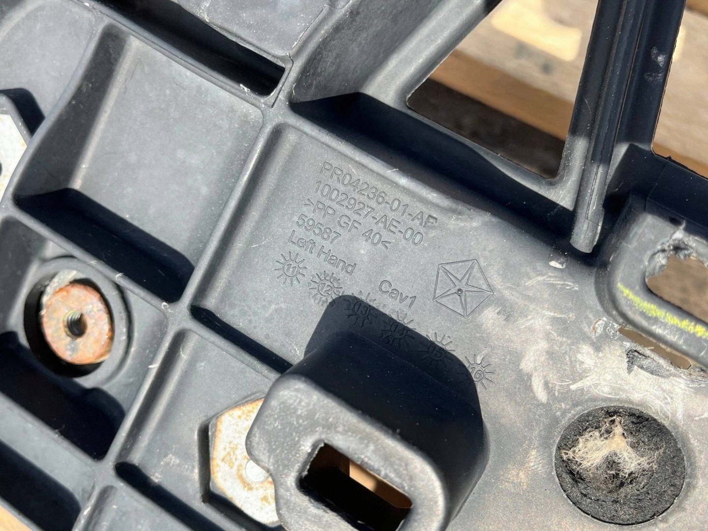 support panel for radiators pillar front sider front Dodge RAM 1500 2013-2018