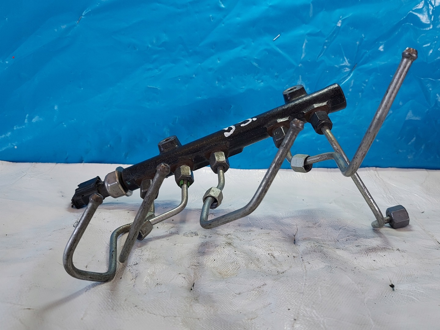 Rampe injection VOLVO V40 D2 1.6 HDI 968529758002