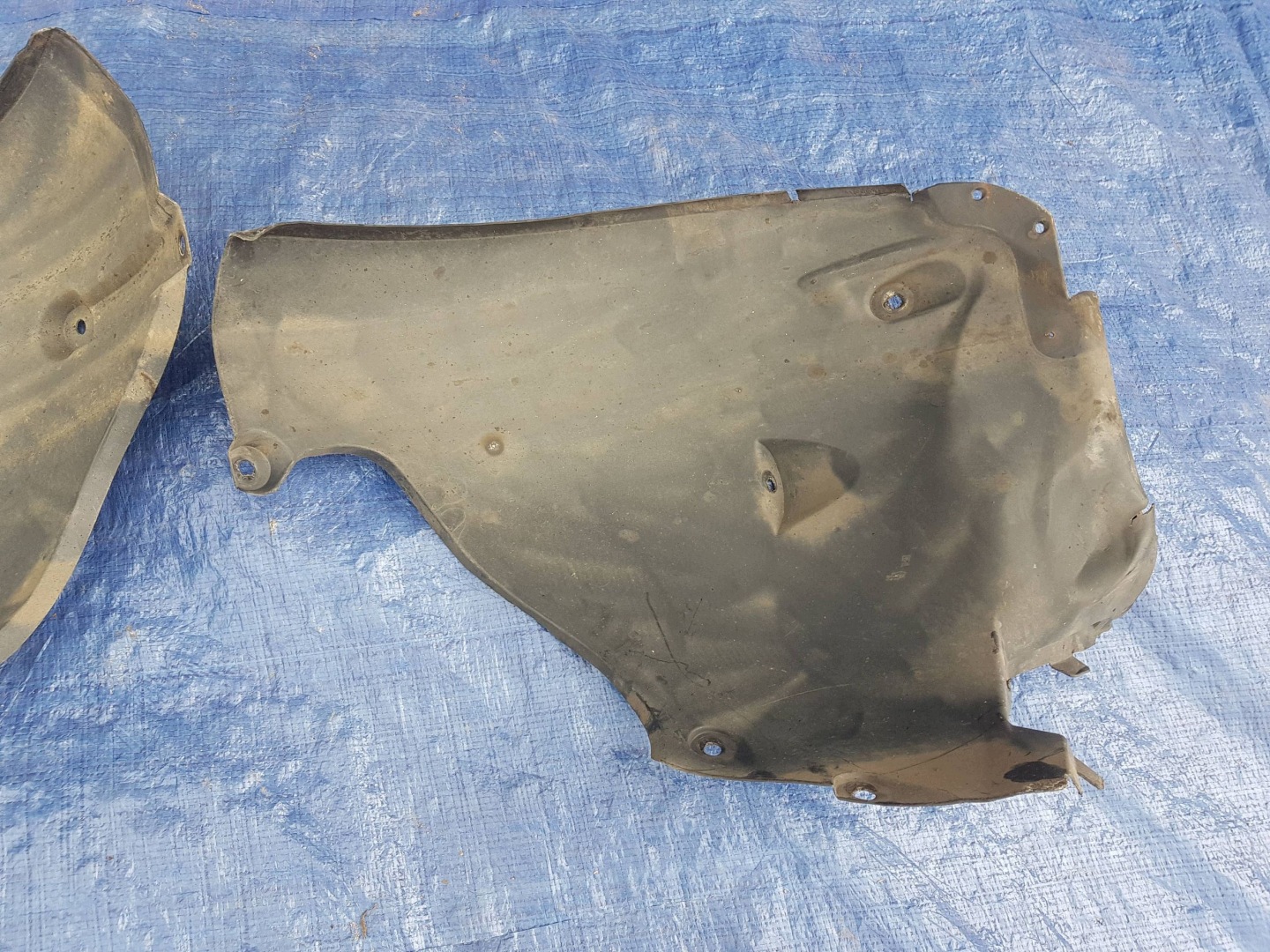 mudguard front front left Mercedes E W211 2116980130 2116901330
