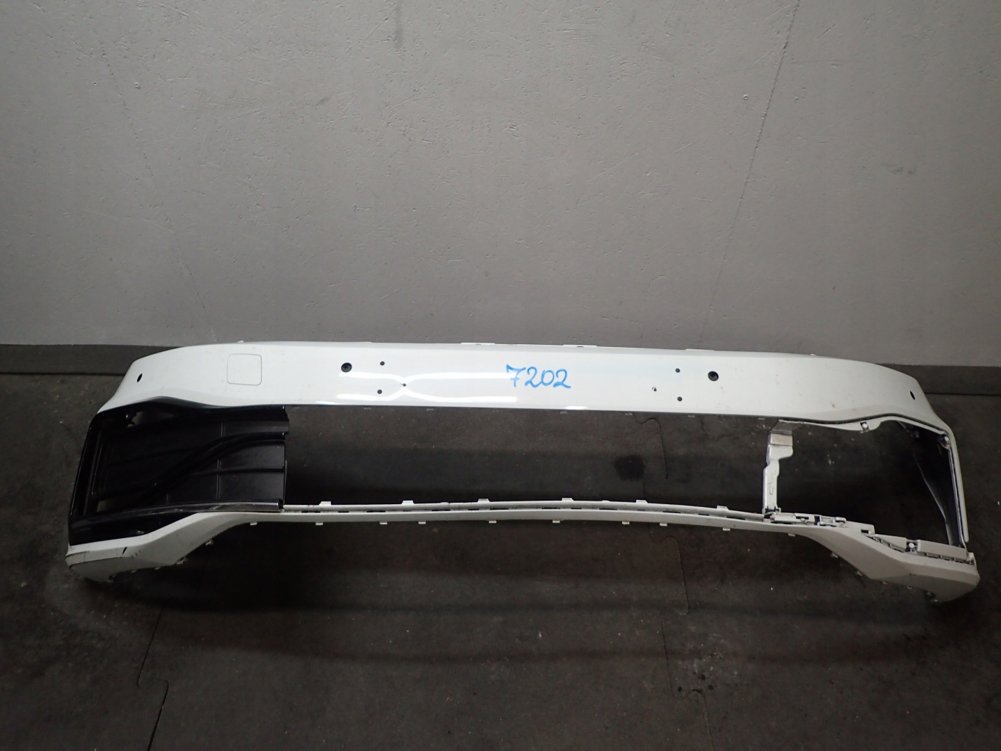 bumper front VW PASSAT B8 LIFT R LINE
