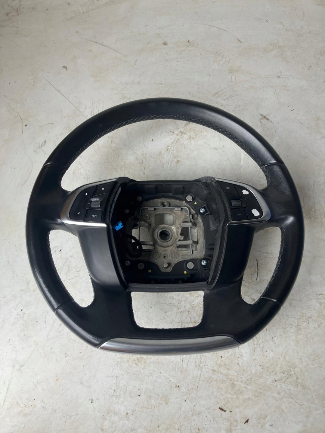 lenkrad MULTIFUNKCJA CITROEN C4 II B7 LIFT CHROM Leder