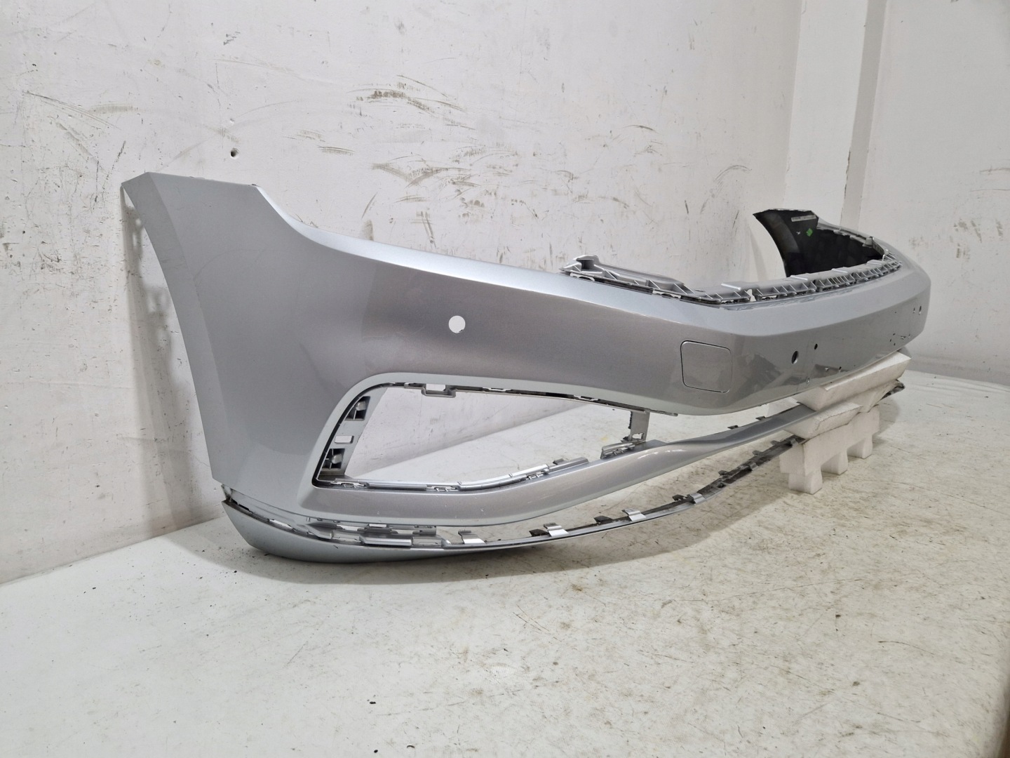 * VW PASSAT B8 LIFT bumper front front PDC 3G0807221E