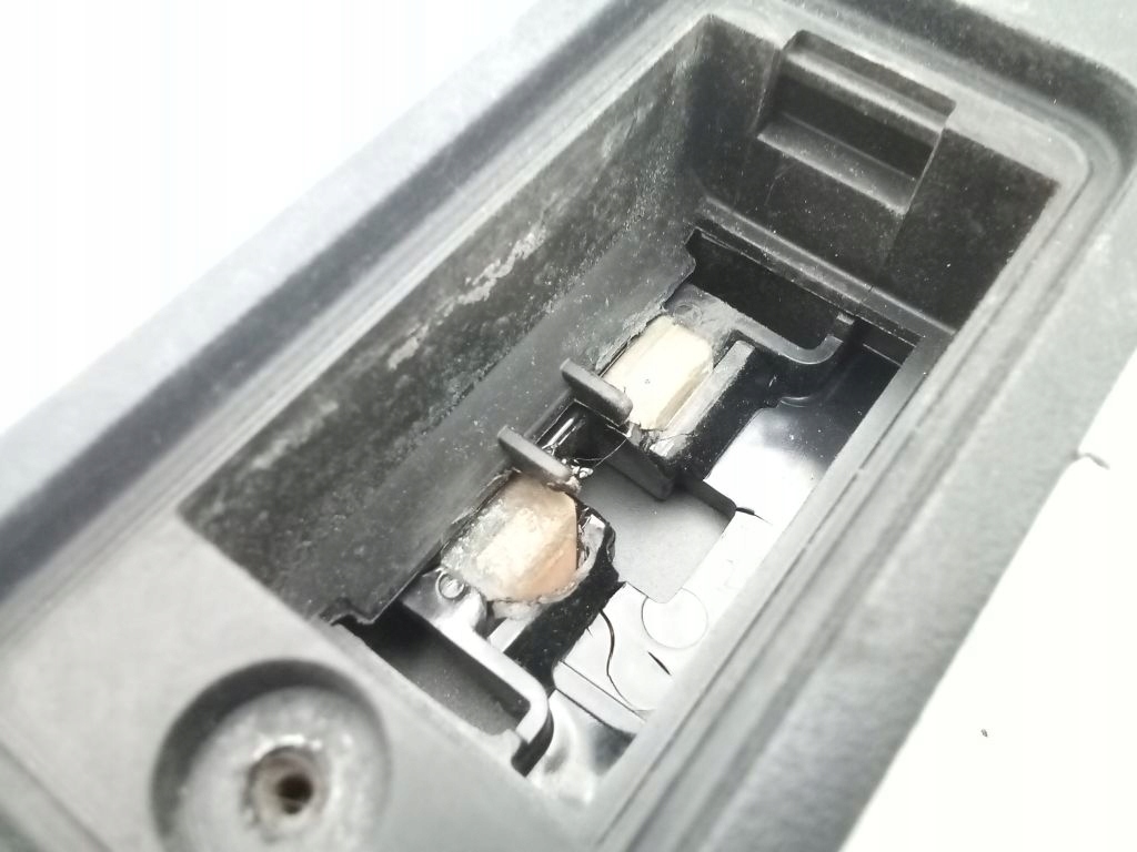 Audi A6 C6 Avant kombi cap moulding handle mikrostyk bonnet