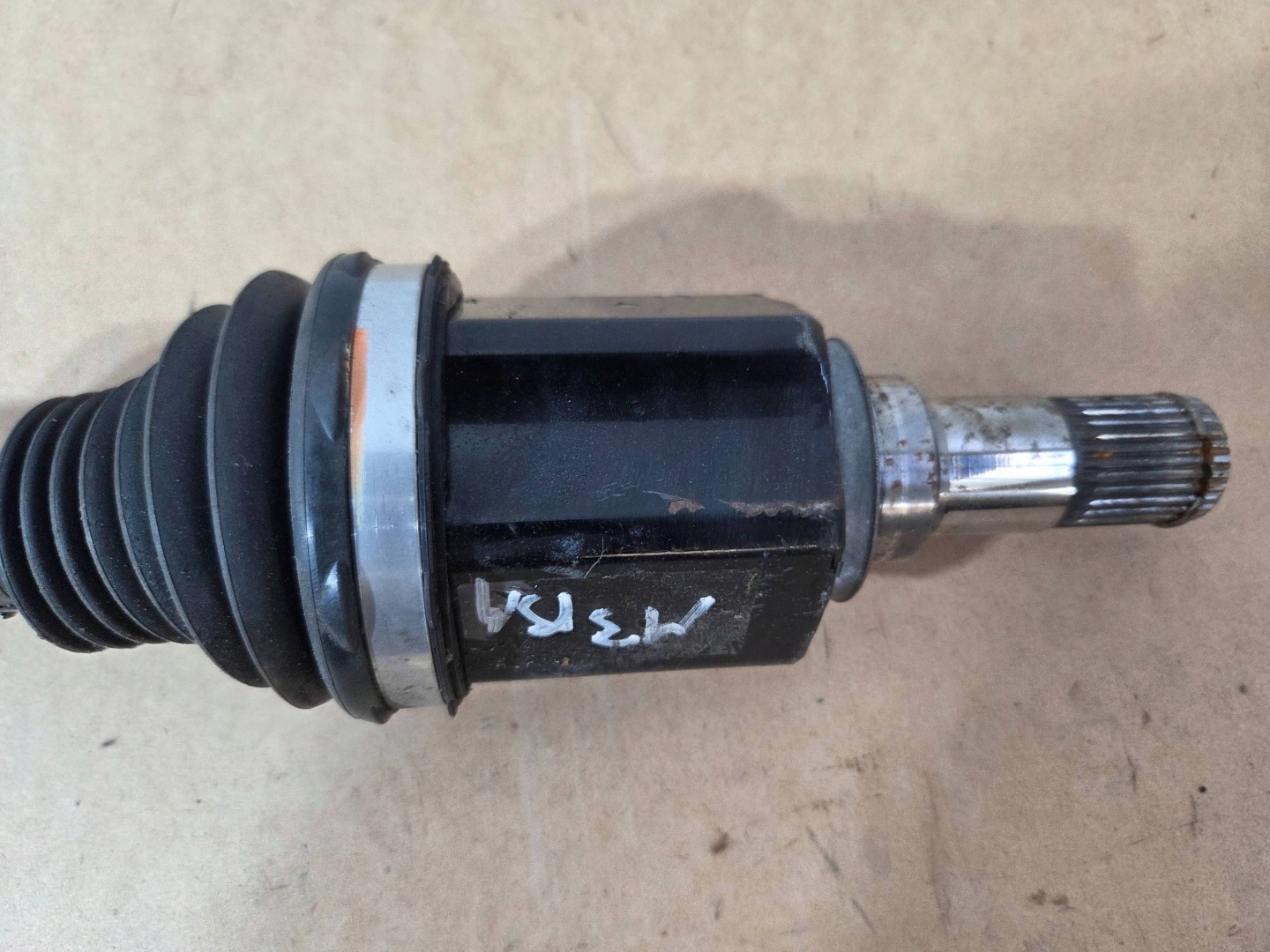 Mazda 3 BM 2,0B manual semi-axis front left (P824)