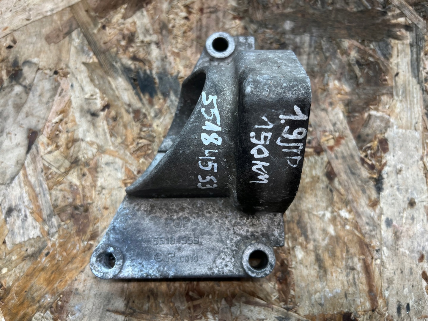 Support Demi axe OPEL ASTRA H 1.9 CDTI