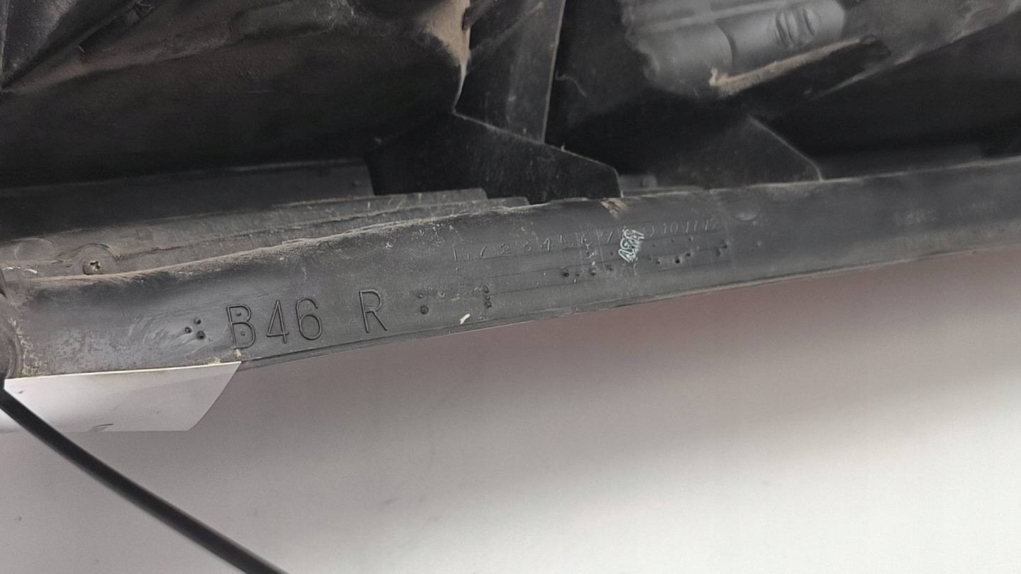 light right rear part B46R NISSAN X-TRAIL T30
