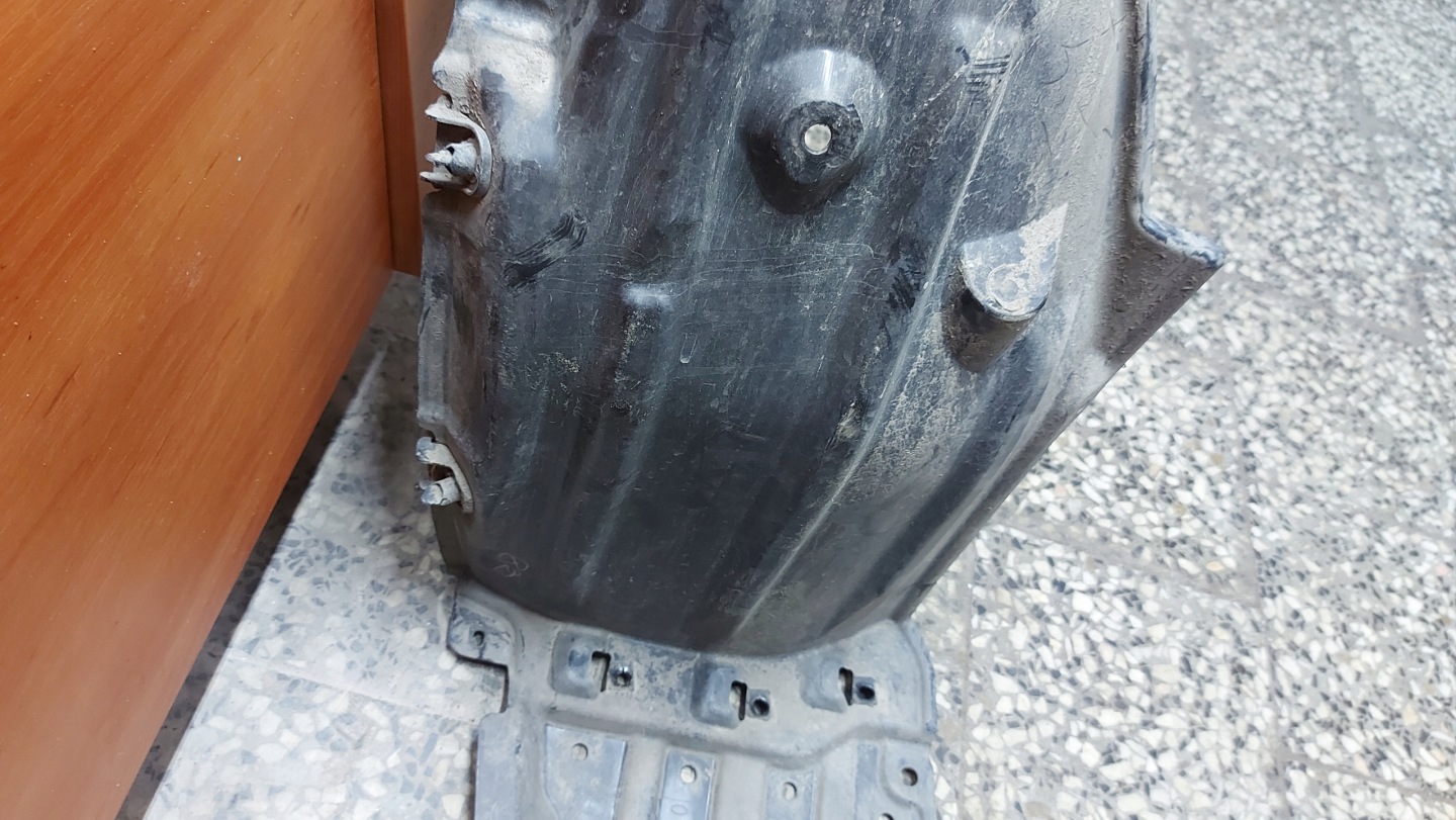 mudguard right front TOYOTA COROLLA E21 19- KOMBI HB