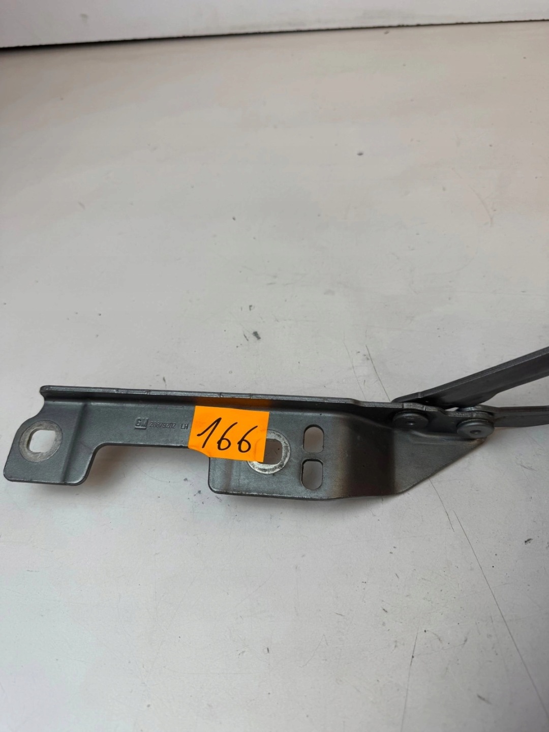 hinge bonnets front front left Opel Astra IV J