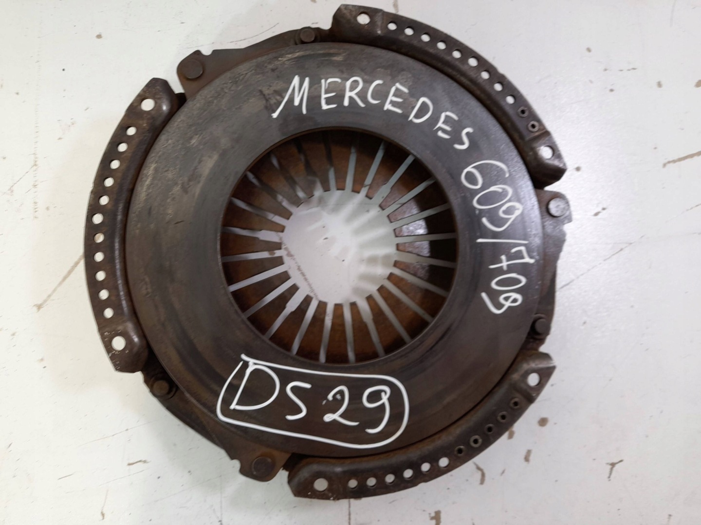 Mercedes-Benz 609 / 709 de pression Embrayage Sachs (DS29)