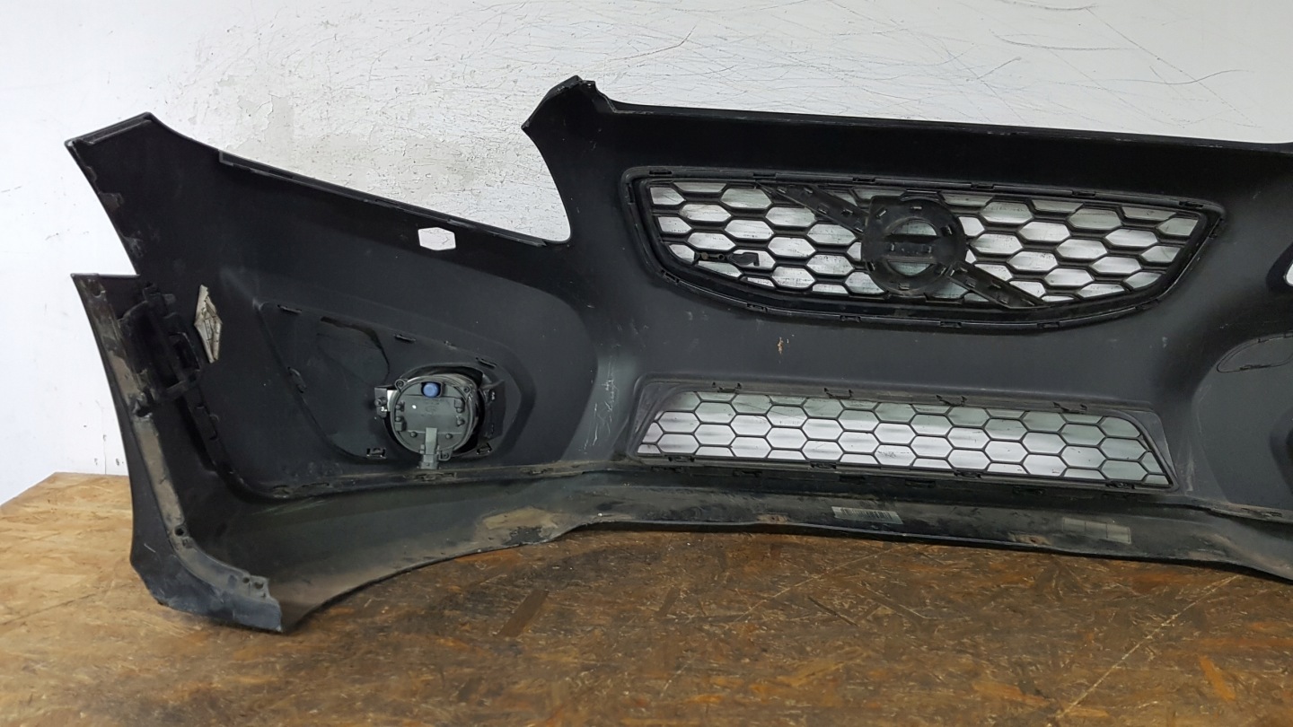 VOLVO C30 LIFT R-design 2010 - LED bumper front
