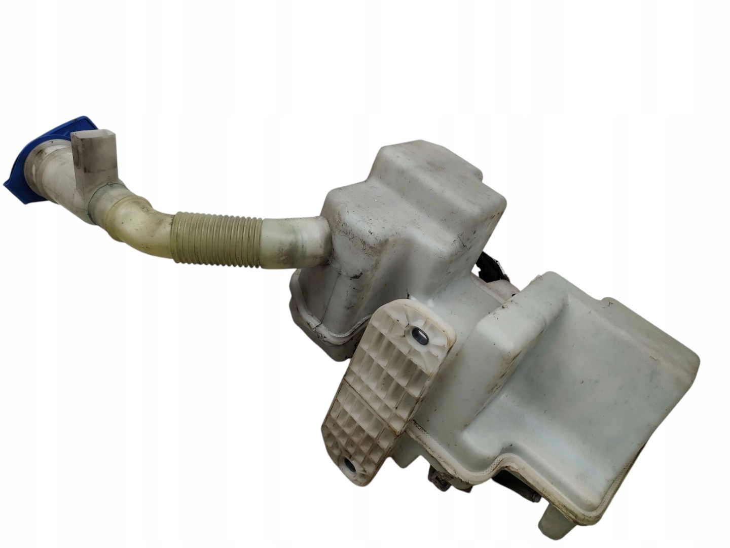 washer fluid tank AUDI Q3 and 8U 8U0955451