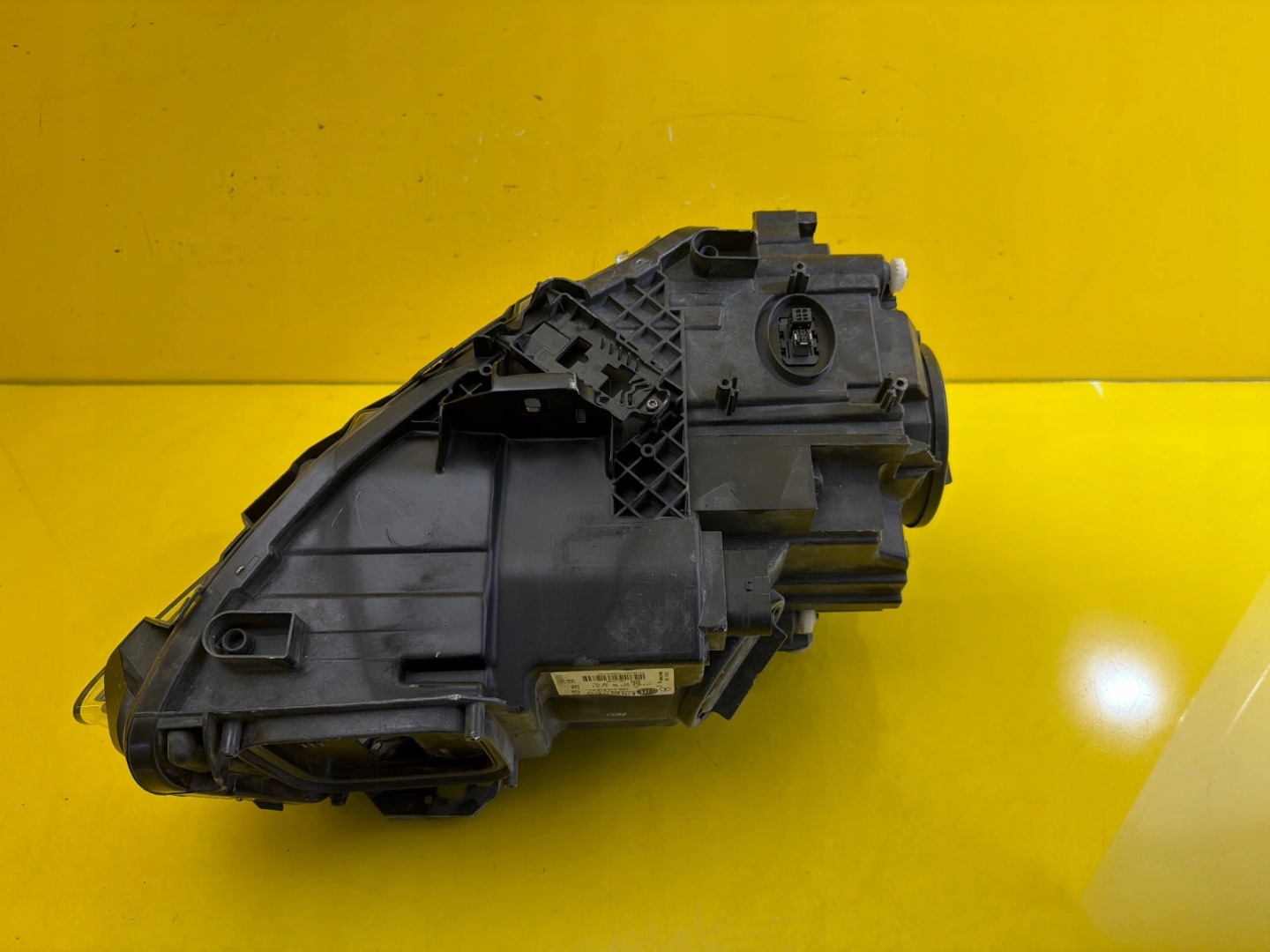 light left Mercedes A-Klasa W176 Xenon A1768201161