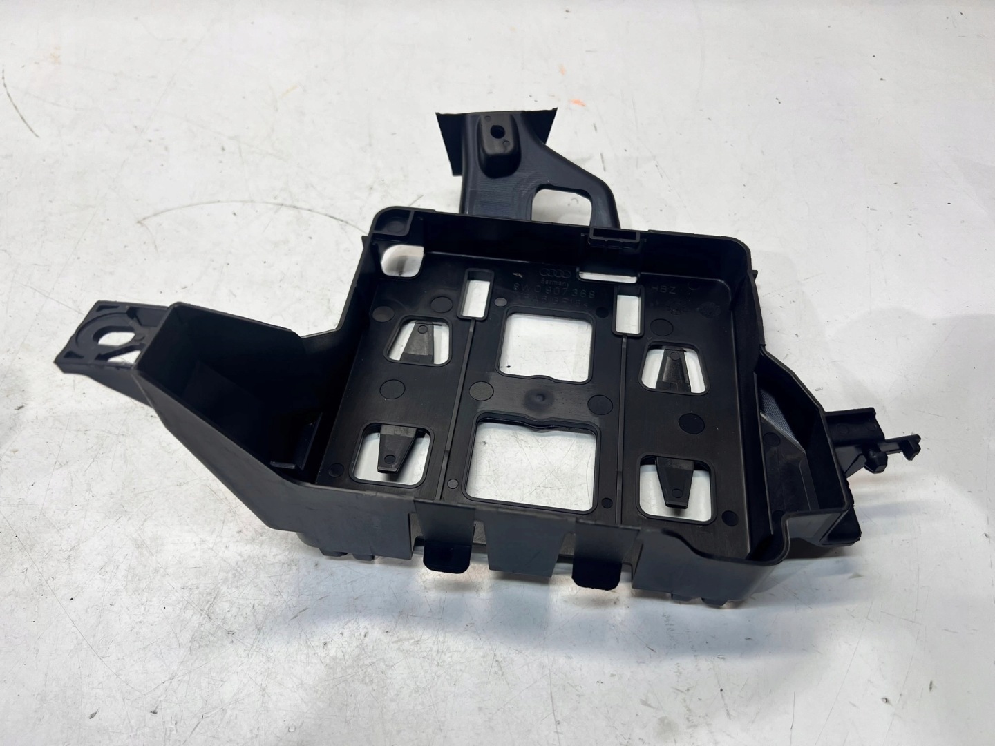 bracket holder STEROWNIKA AUDI A4 B9 A5 8W0907368