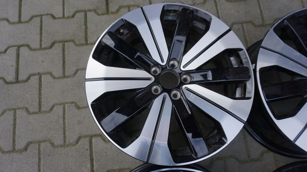 VOLVO V40 XC40 S60 V60 XC60 XC90 - discs aluminium 19