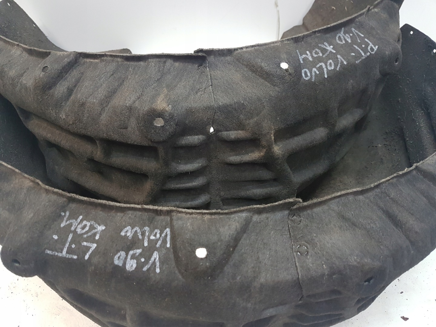 VOLVO V90 S90 mudguard rear part rear. left