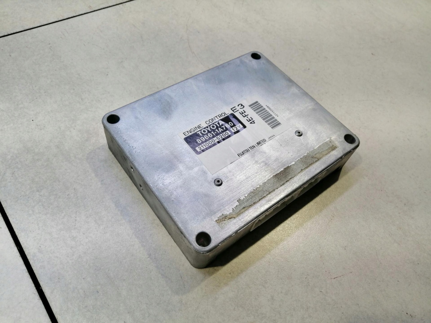 control unit of the engine COROLLA E11 1.4 896611A760