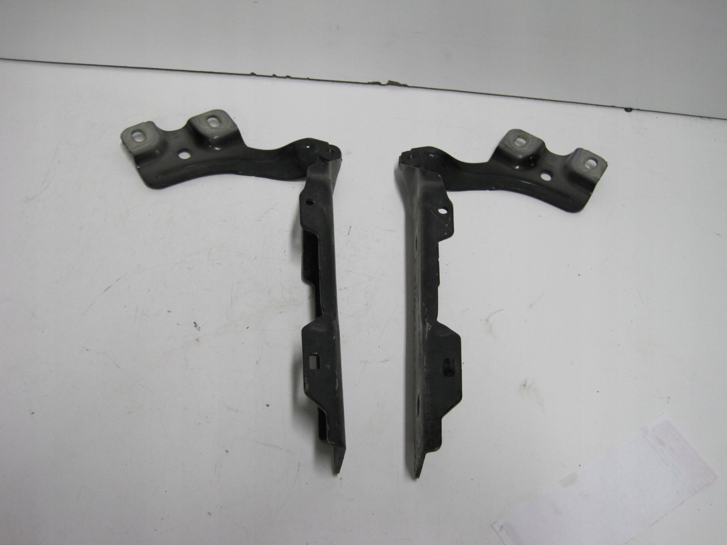 hinge bonnet hinges Audi A1 82A 82A823301 left 82A823302 right