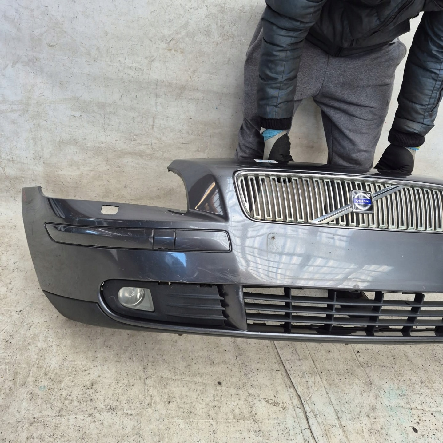 VOLVO V50 04-07 bumper front front washer