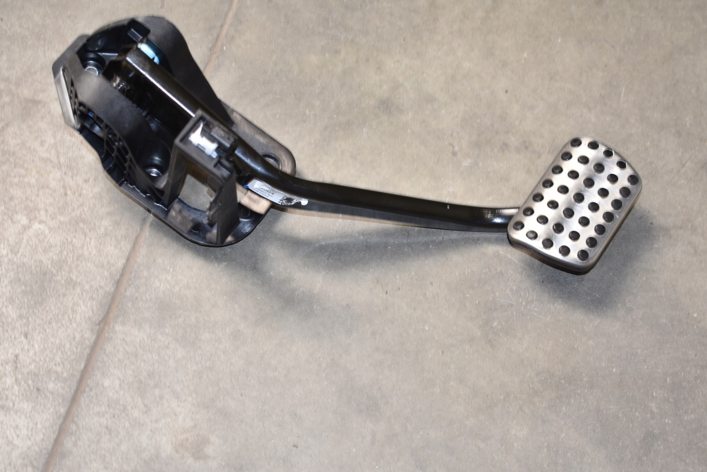 IDEALNY PEDAL Bremse MERCEDES W167 1