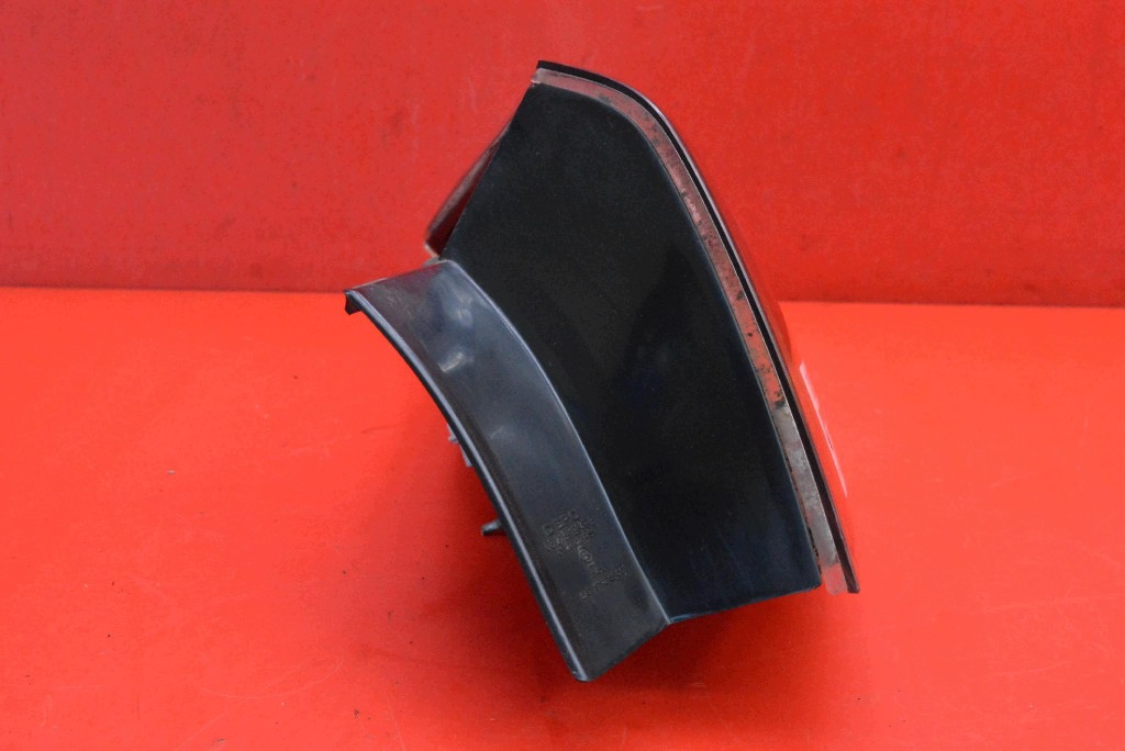 light right rear part rear MAZDA 3 1 and BK HB LIFT 06-09