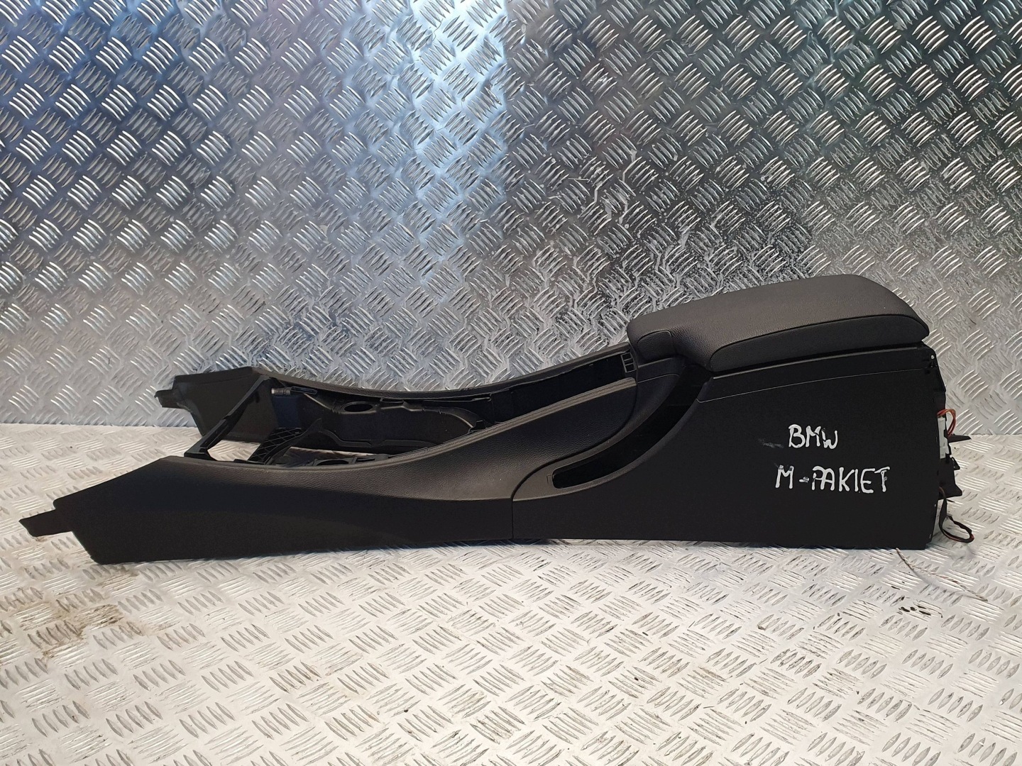 tunel srednji naslon za ruku EUROPA 9170915 BMW E91 E90 E92 E93