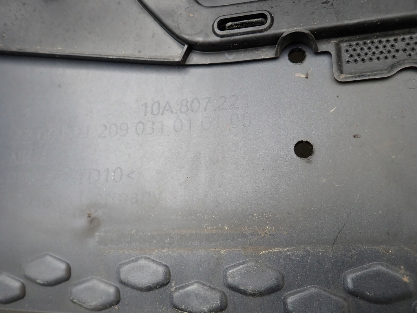 nárazník předek přední VW VOLKSWAGEN ID3 ID.3 E11 2020-2023R