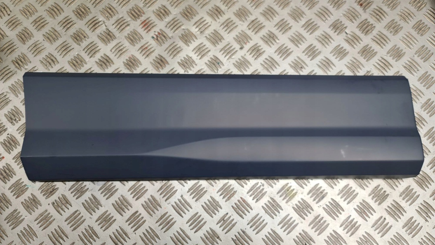 moulding for door right rear. AUDI Q2 2016R->