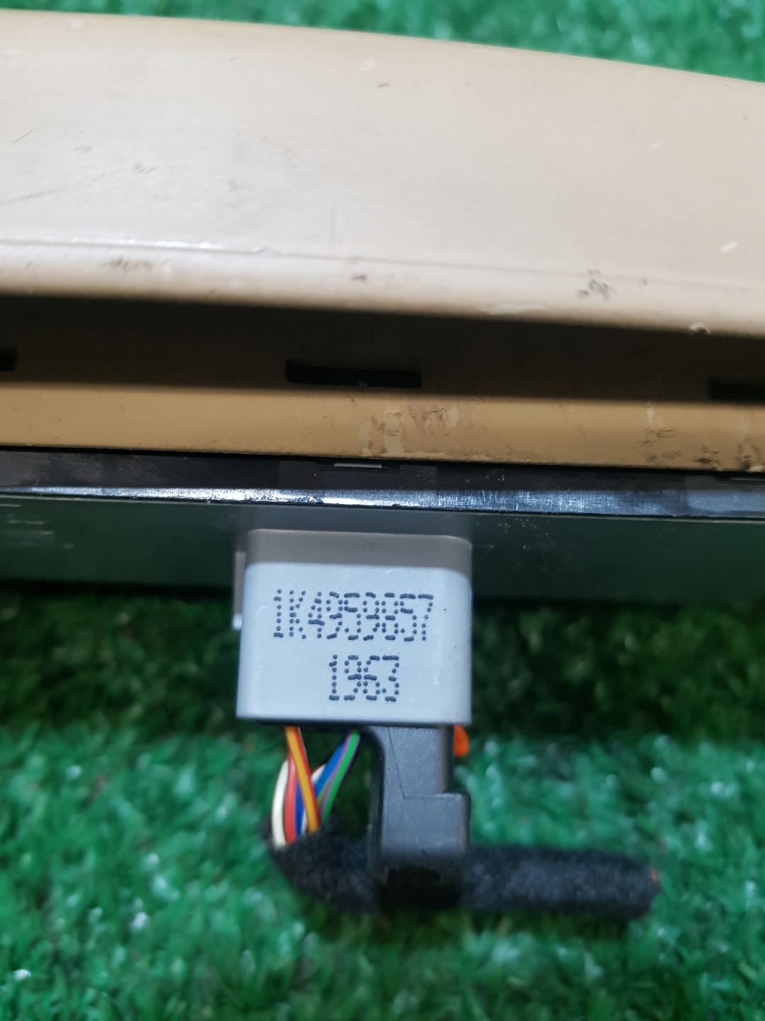 control panel of the window driver´s VOLKSWAGEN TOURAN 1K4959857 1