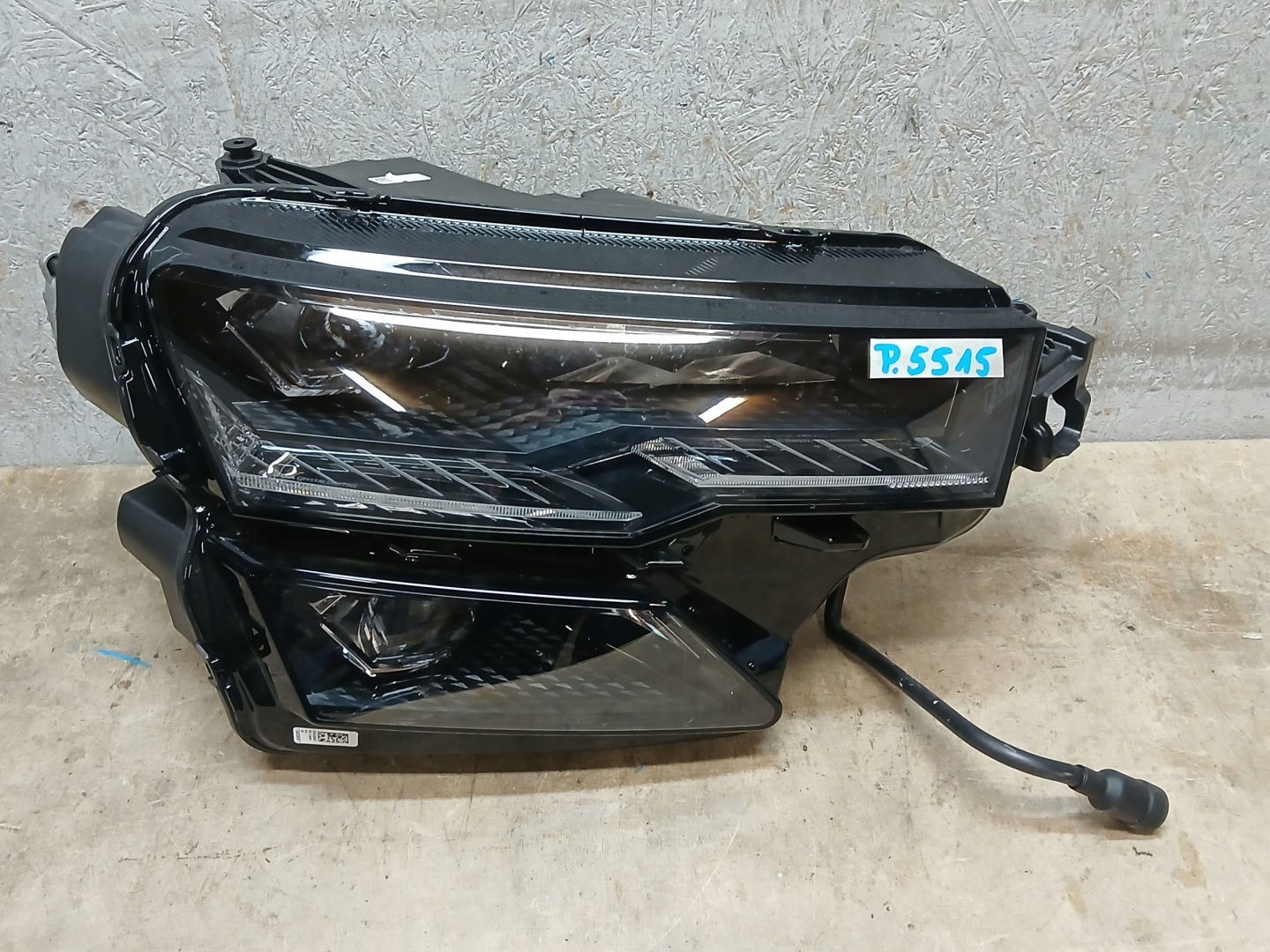 light front right SKODA KAROQ LIFT FULL LED 57B941036B