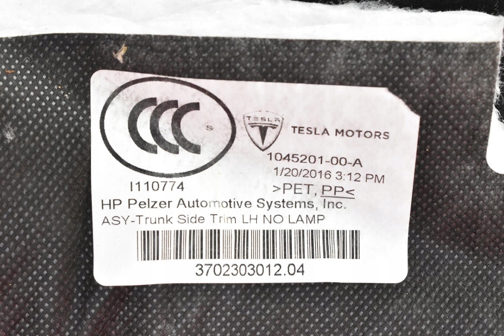 upholstery bonnet boot left 1045201-00-A TESLA MODEL S LIFT 16-21