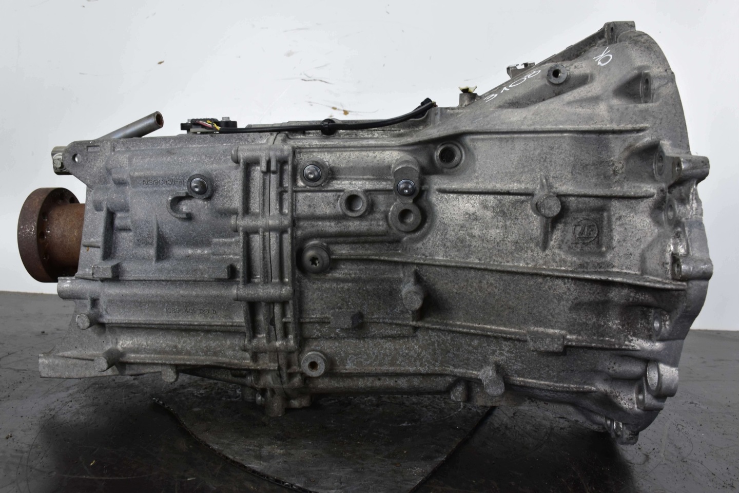 Montaggio supporto scatola cambio manuale JAGUAR XE X760 2.0D 163KM 201200166