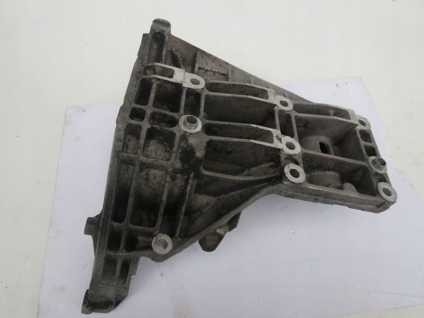engine mount holder PORSCHE CAYENNE and 4.5 V8 9481022136R