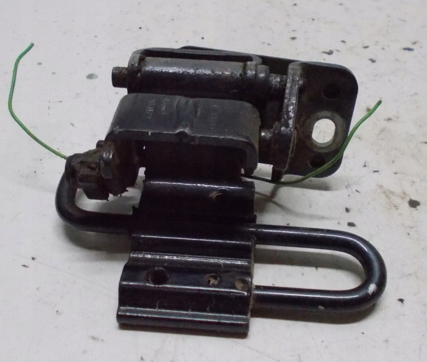 AUDI A6 C6 2.0 TFSI 08R hinge door right rear part
