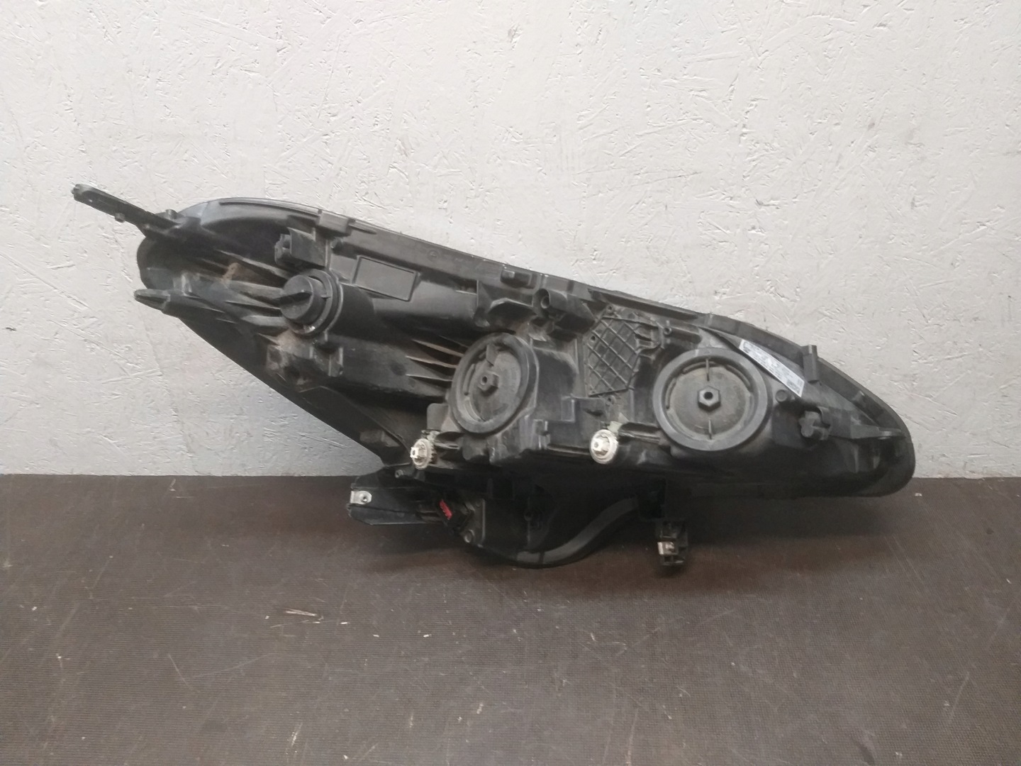 light front left OPEL CORSA E 39108222