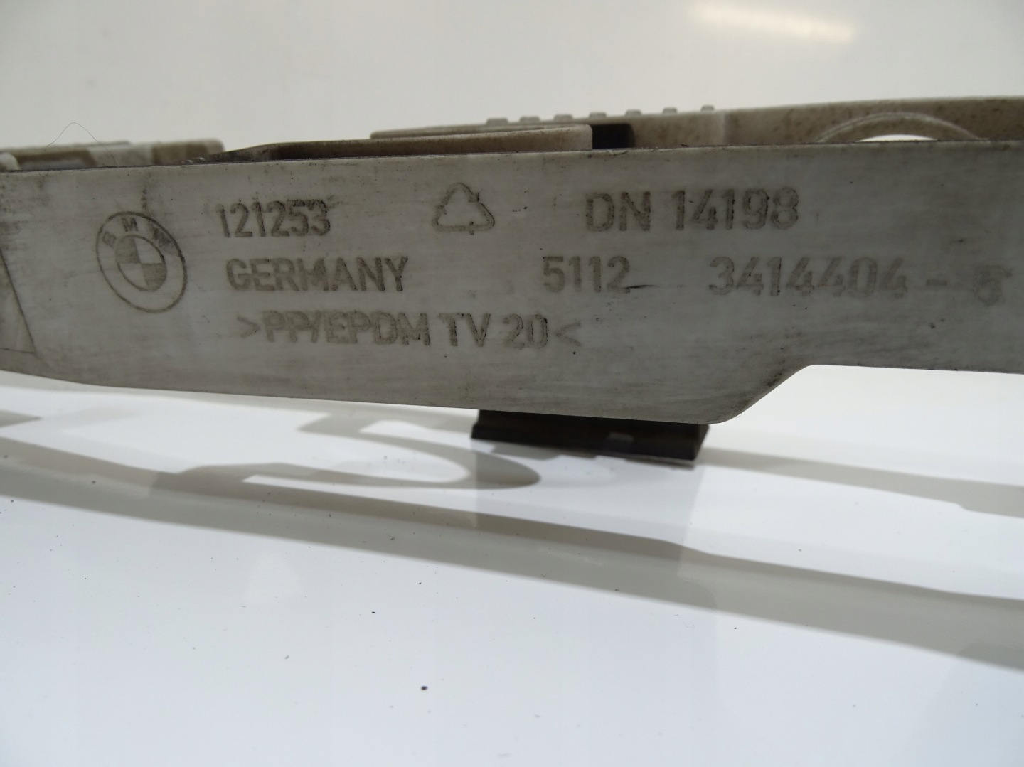 Support Support plaque Pare choc Arrière BMW X3 E83 LIFT M PAKIET 3414404